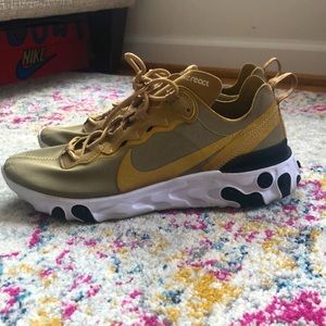 Nike Element 55
